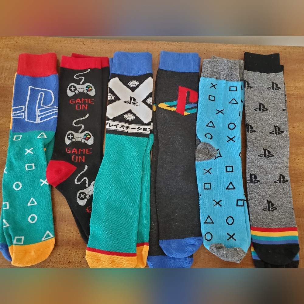 Playstation socks (6)
